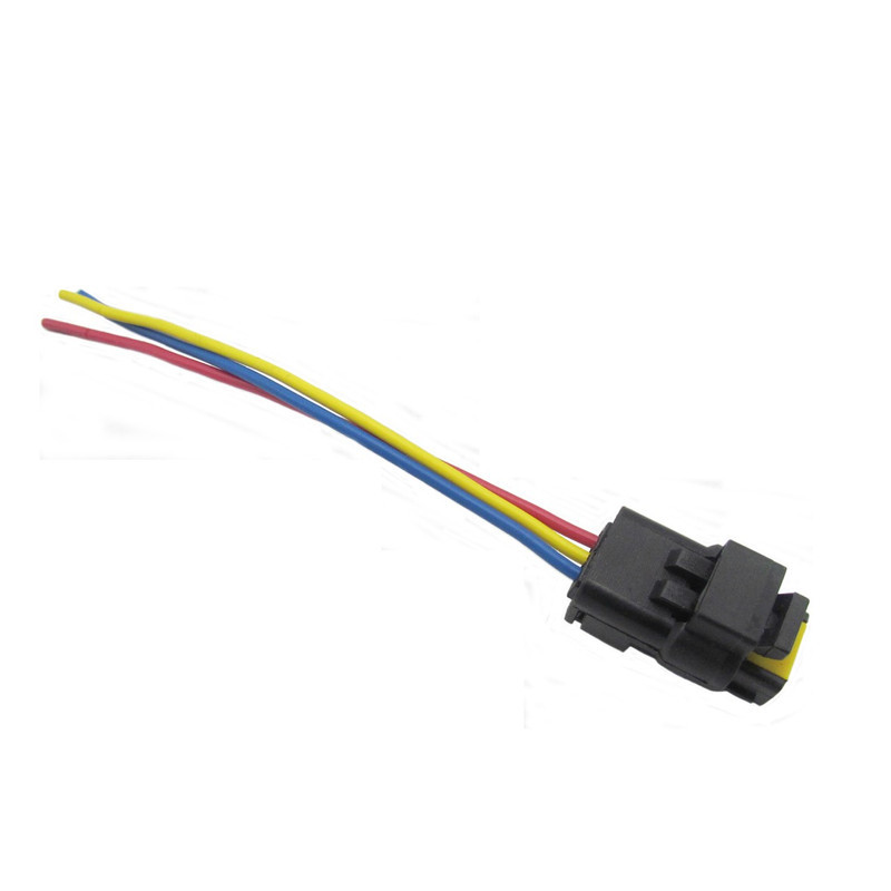 سوکت سه فیش چراغ خودرو مدل P0603