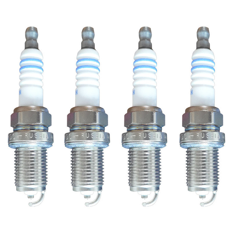 شمع خودرو بوش مدل تک پلاتین کد FR7DC +8 پایه کوتاه بسته 4 عددی