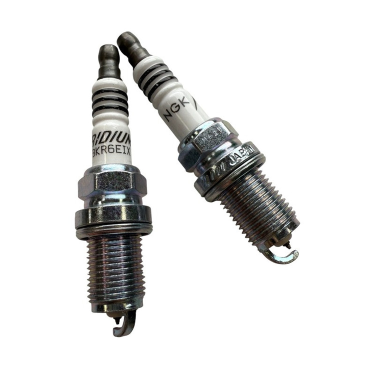 شمع خودرو ایریدیوم ان جی کی مدل BKR6EIX-11-6418 پایه کوتاه مناسب برای تویوتا کرولا بسته 4 عددی